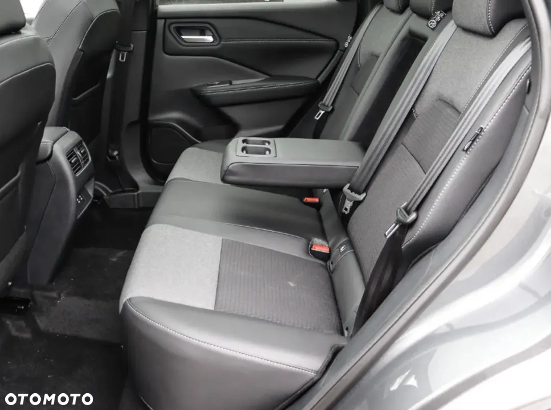 Nissan Qashqai 1.3 DIG-T mHEV N-Connecta Xtronic - 7