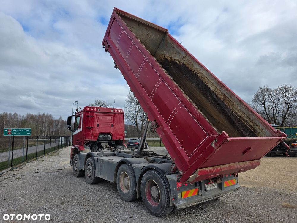Mercedes-Benz Arocs - 10