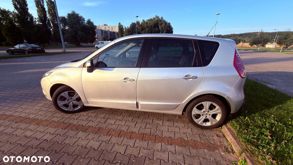 Renault Scenic 1.6 16V 110 Dynamique - 5