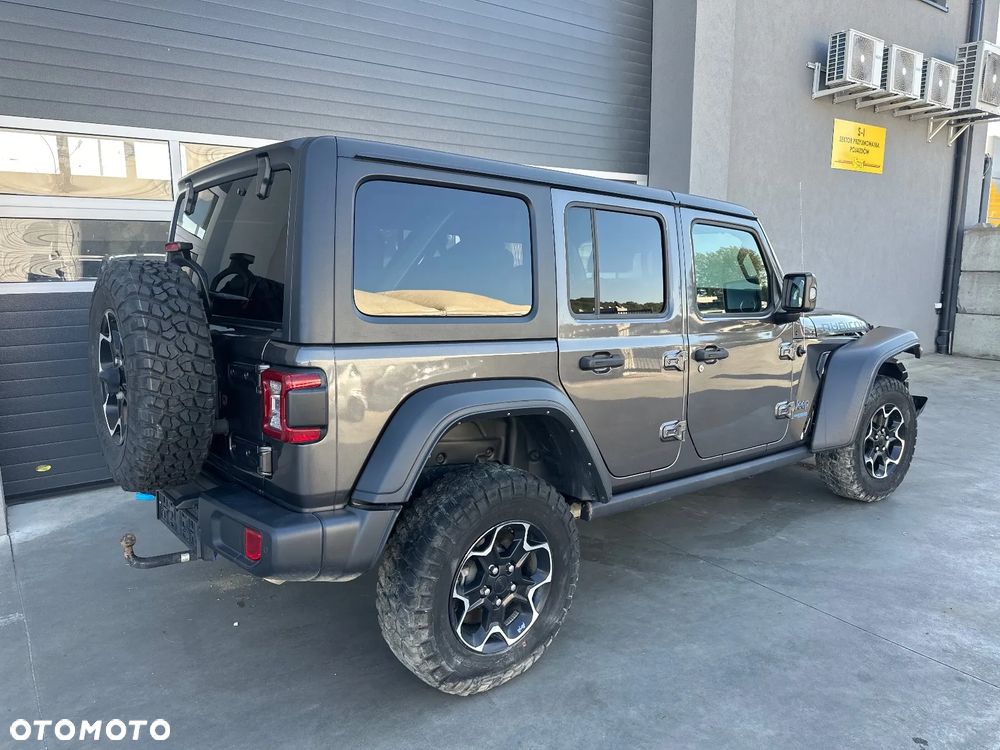Jeep Wrangler - 1