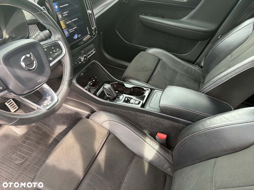 Volvo XC 40 D3 R-Design - 11