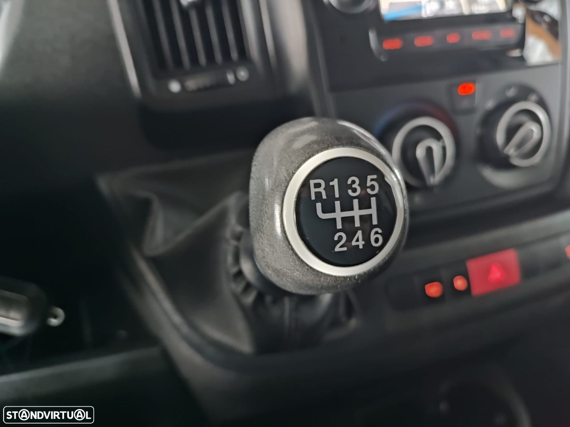 Citroën Jumper 2.0 BlueHDi 35 L2H2 - 20