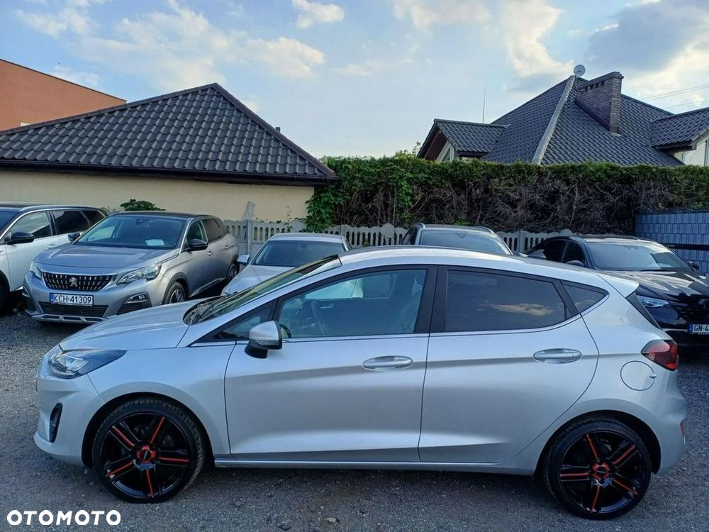 Ford Fiesta 1.0 EcoBoost S&S TITANIUM - 4