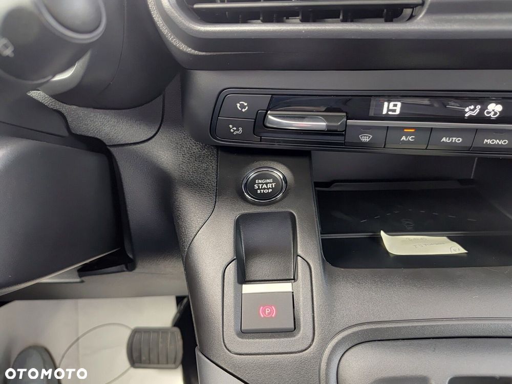 Opel Combo L2 EAT8 (bryg.) - 30