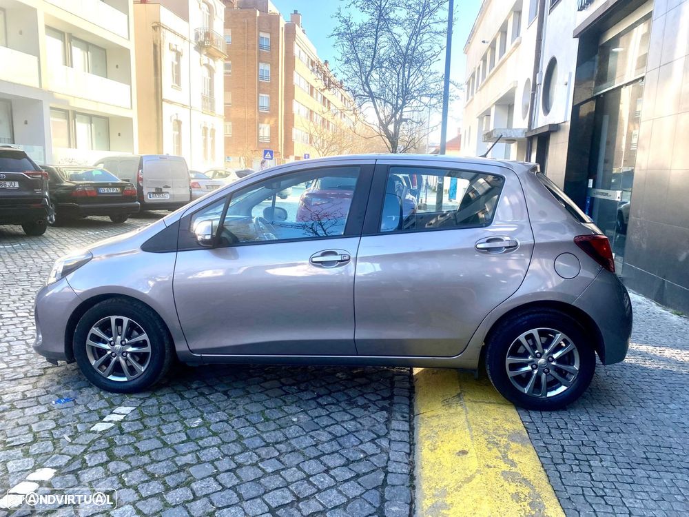Toyota Yaris 1.4 D-4D Comfort - 9