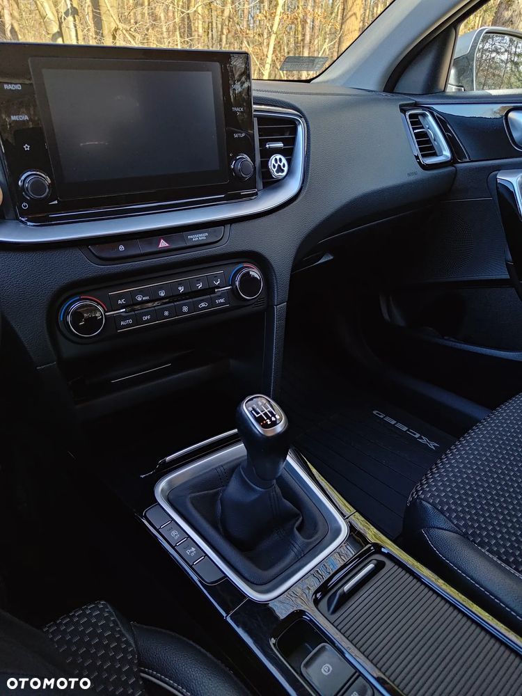 Kia XCeed 1.4 T-GDI L - 11