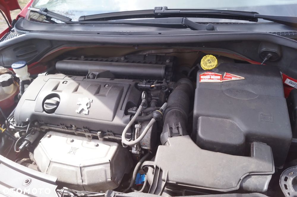 Peugeot 207 - 6
