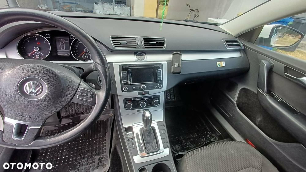 Volkswagen Passat 2.0 Blue TDI DSG SCR Comfortline - 6