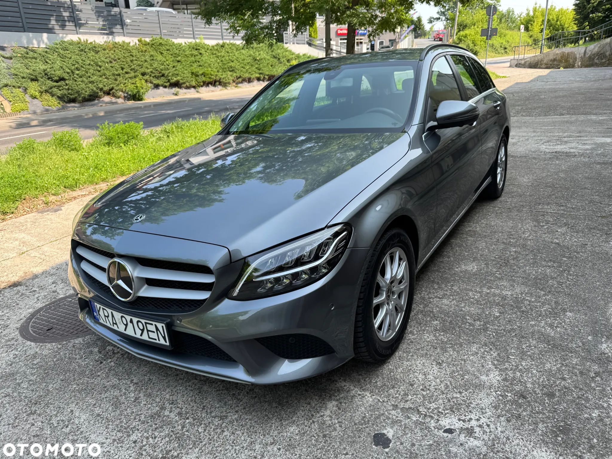 Mercedes-Benz Klasa C 180 d - 1