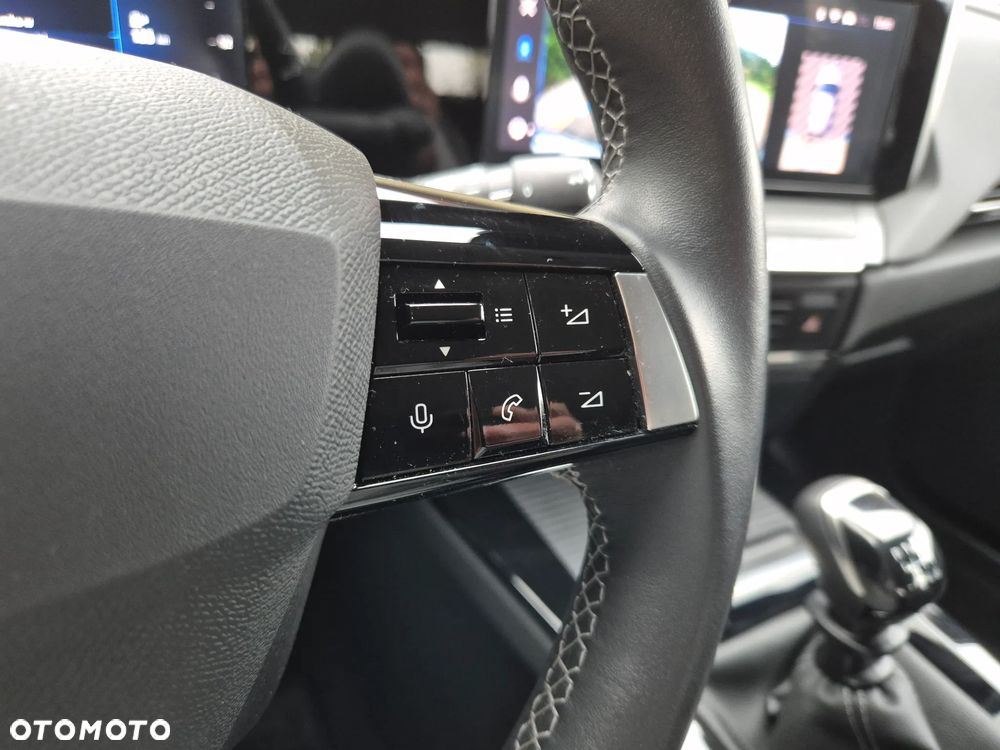 Opel Astra V 1.2 T Elegance S&S - 21