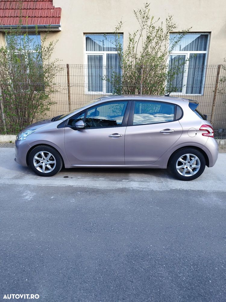 Peugeot 208 1.4 HDi FAP STT Active - 3