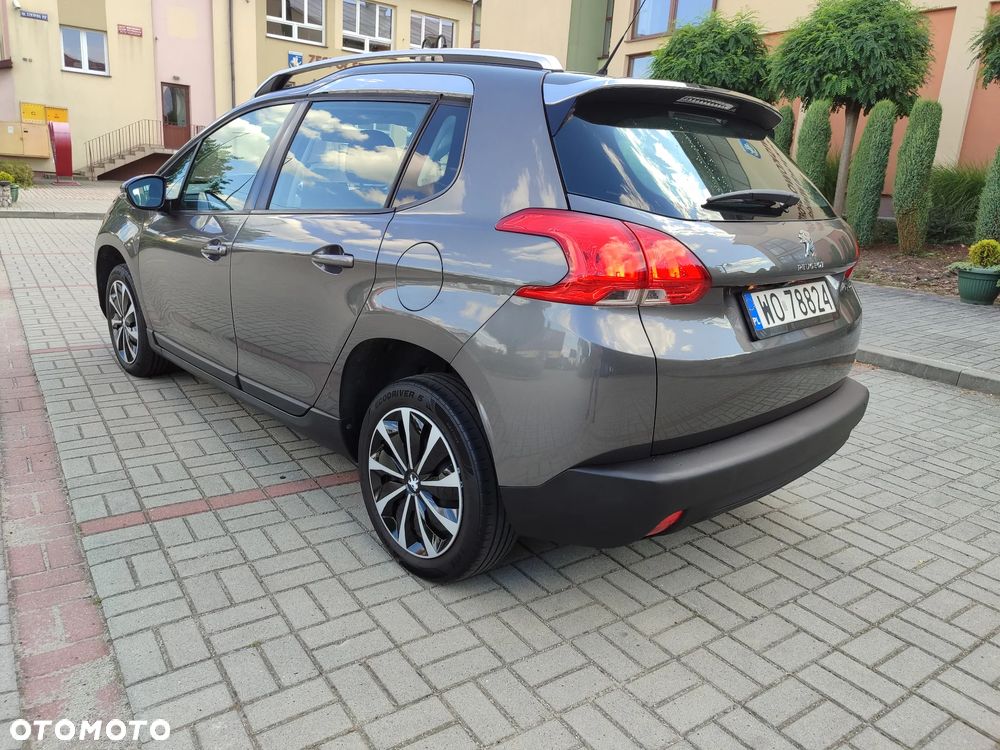 Peugeot 2008 PureTech 82 Allure - 4