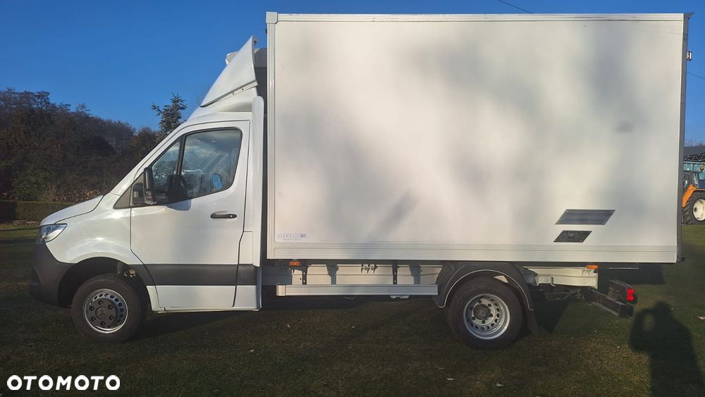Mercedes-Benz Sprinter - 5