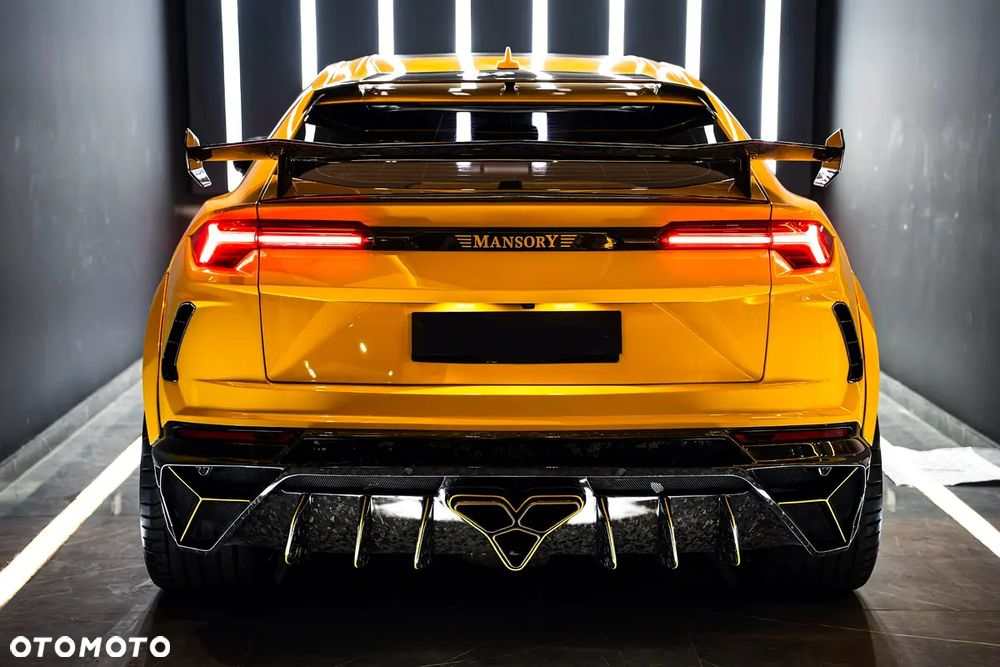 Lamborghini Urus - 8