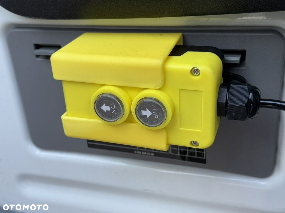 Volkswagen Crafter - 28