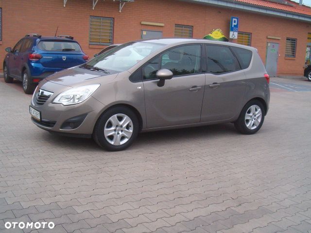 Opel Meriva - 9