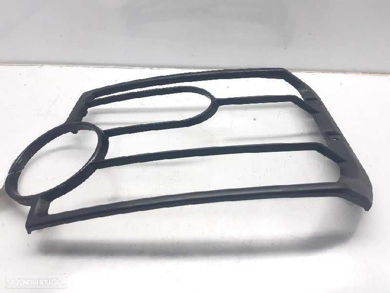 GRELHA DA FRENTE LAND ROVER DISCOVERY - 1