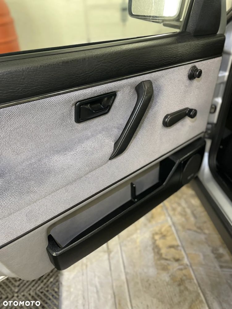 Volkswagen Jetta - 6