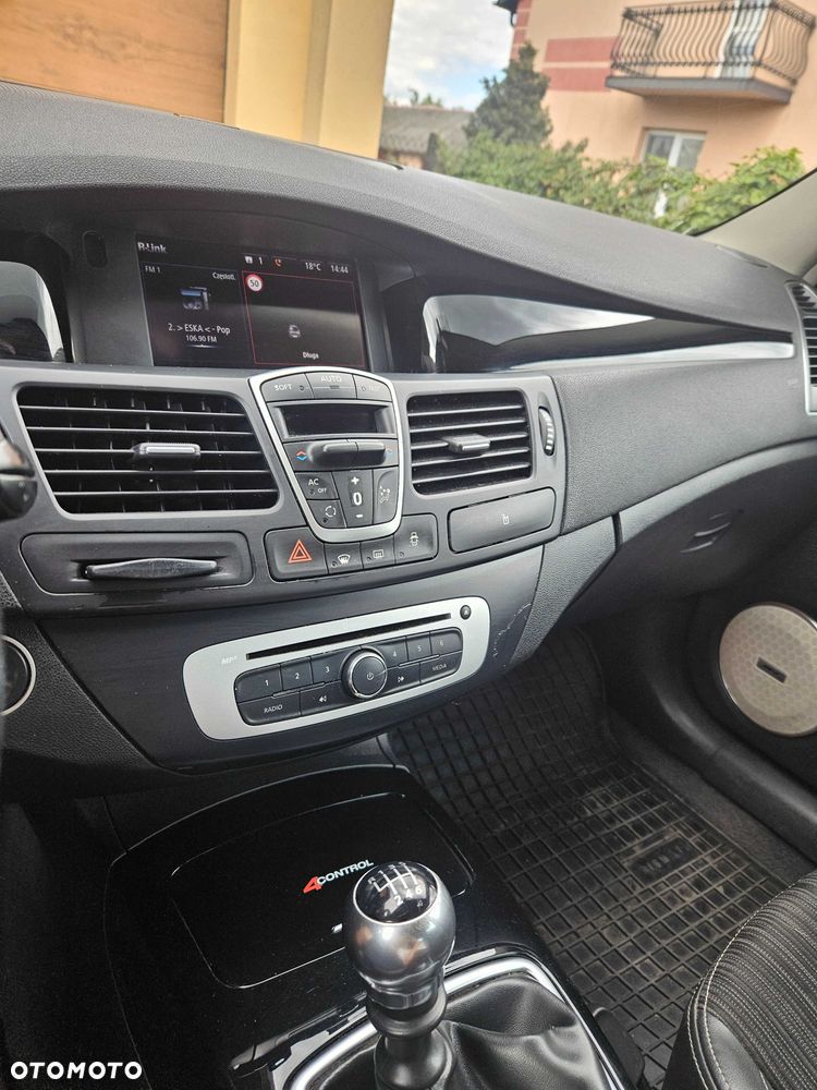 Renault Fluence - 6