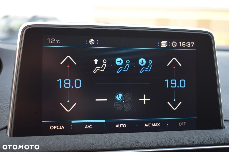 Peugeot 3008 1.2 PureTech GPF Allure S&S - 22