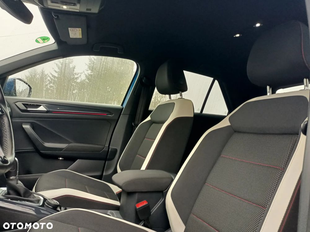 Volkswagen T-Roc 2.0 TSI OPF 4MOTION DSG Sport - 18