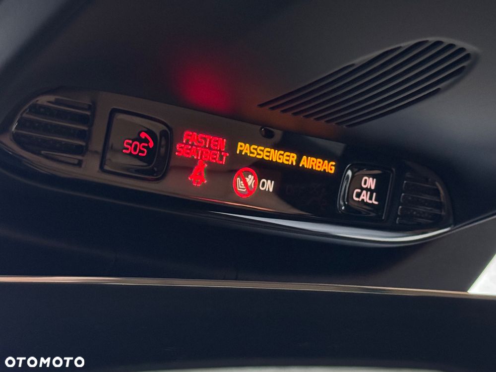 Volvo V90 Cross Country D4 AWD Geartronic Pro - 25