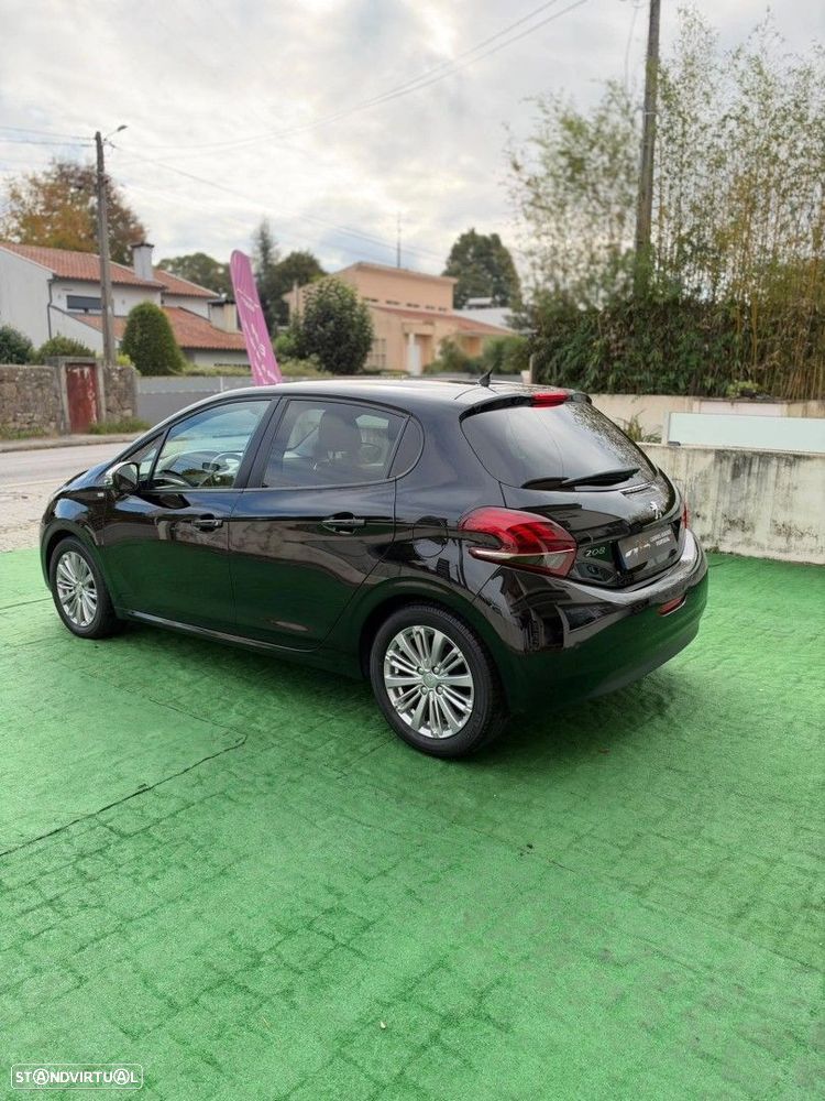 Peugeot 208 1.2 PureTech Style - 8
