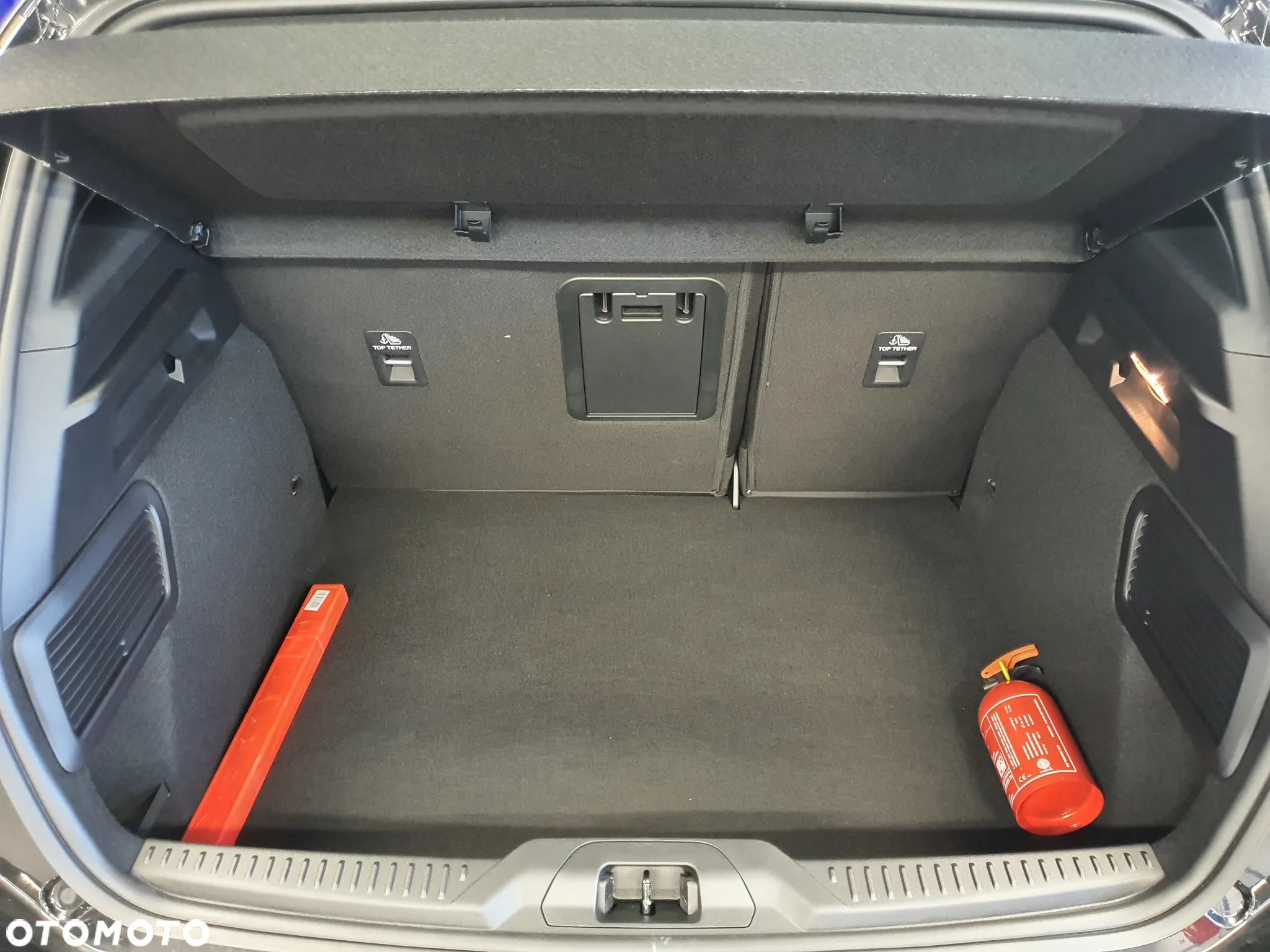 Ford Focus 1.0 EcoBoost mHEV ST-Line X - 10