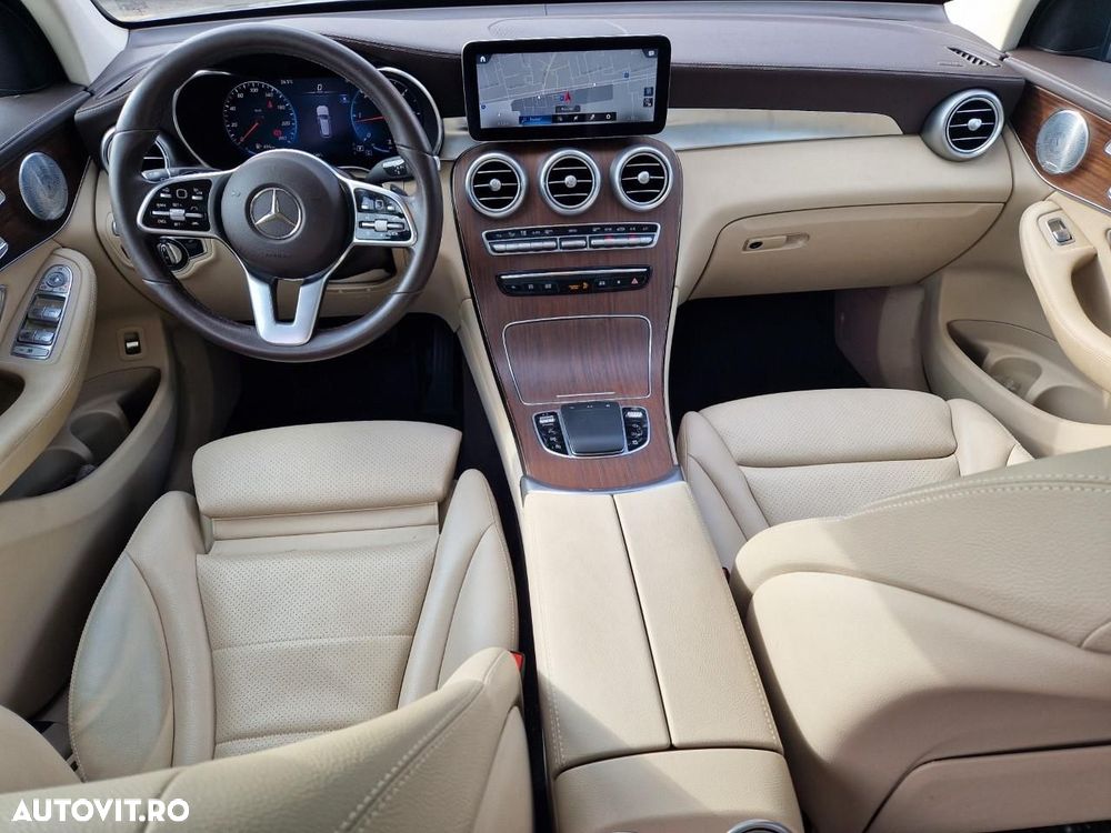 Mercedes-Benz GLC - 11