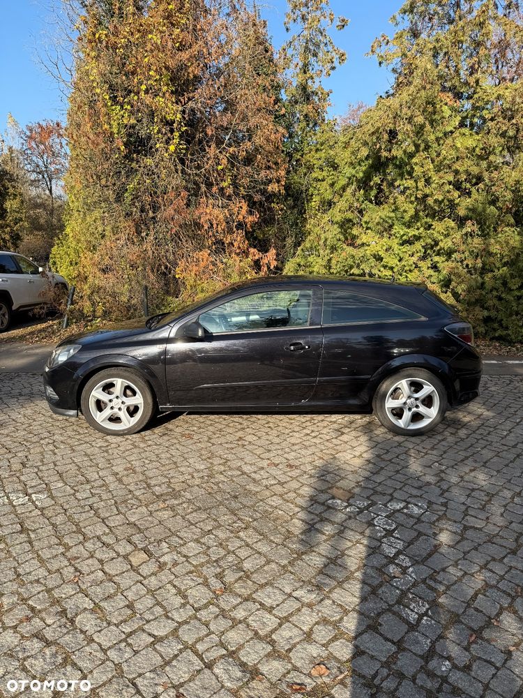 Opel Astra 1.8 16V Coupe - 16