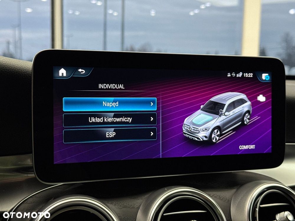 Mercedes-Benz GLC - 33