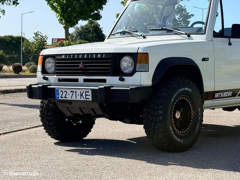 Mitsubishi Pajero - 3