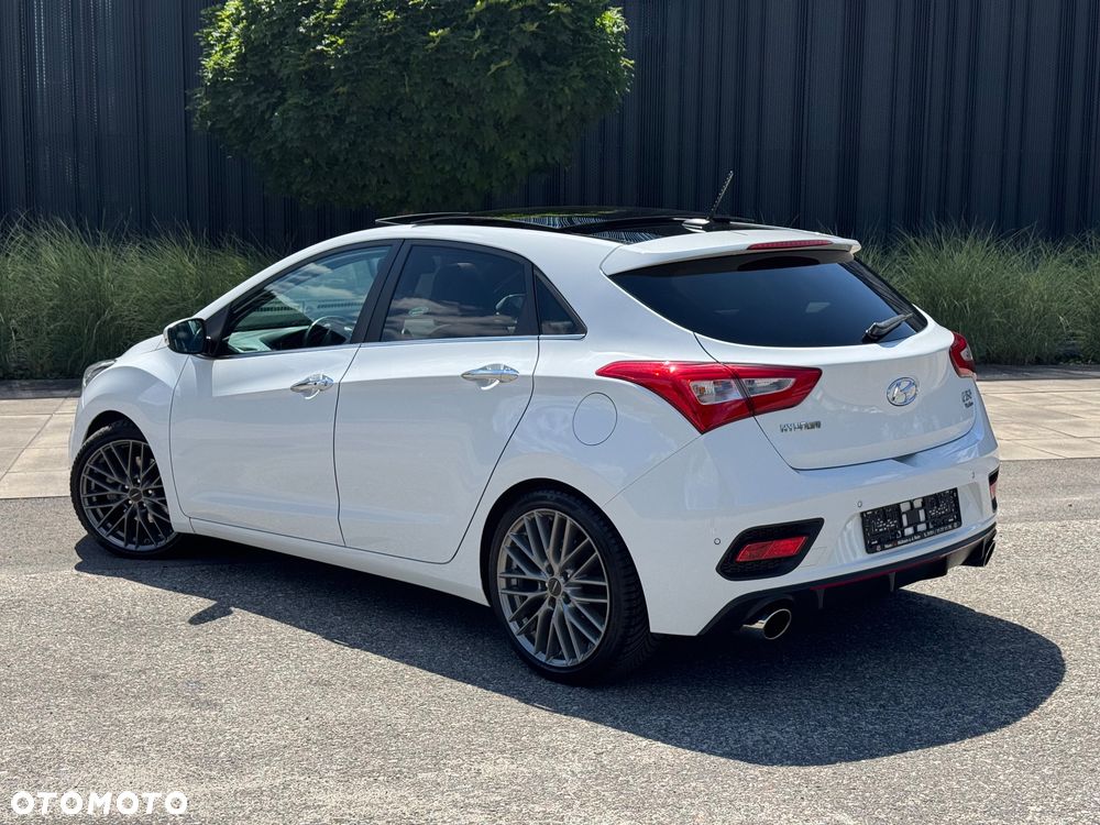 Hyundai i30 1.6 GDI Turbo Luxury - 16