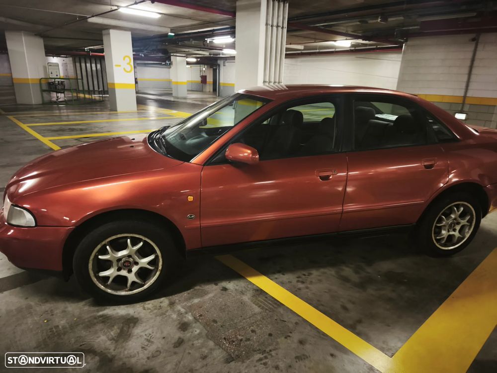 Audi A4 1.9 TDI Attraction EC - 29