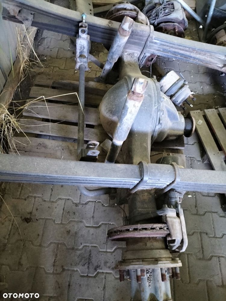 tylny most mercedes atego - 1