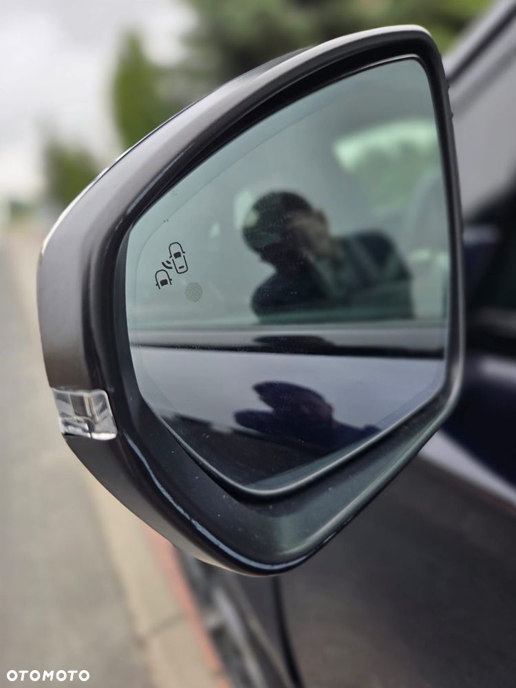 DS Automobiles DS 7 Crossback - 11
