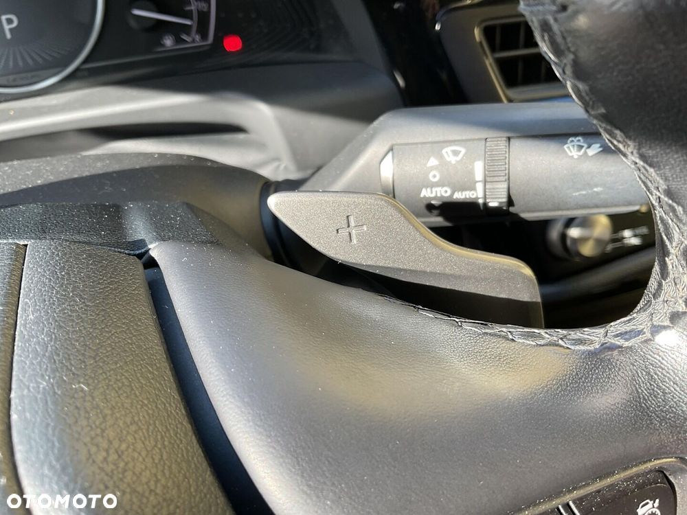 Lexus ES 300h Prestige - 28