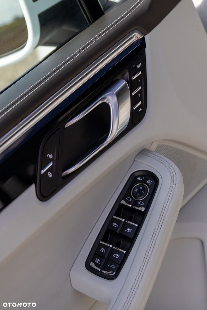 Porsche Macan S PDK - 26