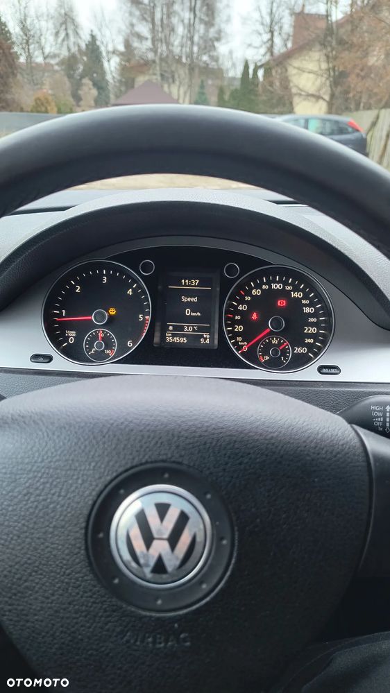 Volkswagen Passat 2.0 TDI Comfortline - 9