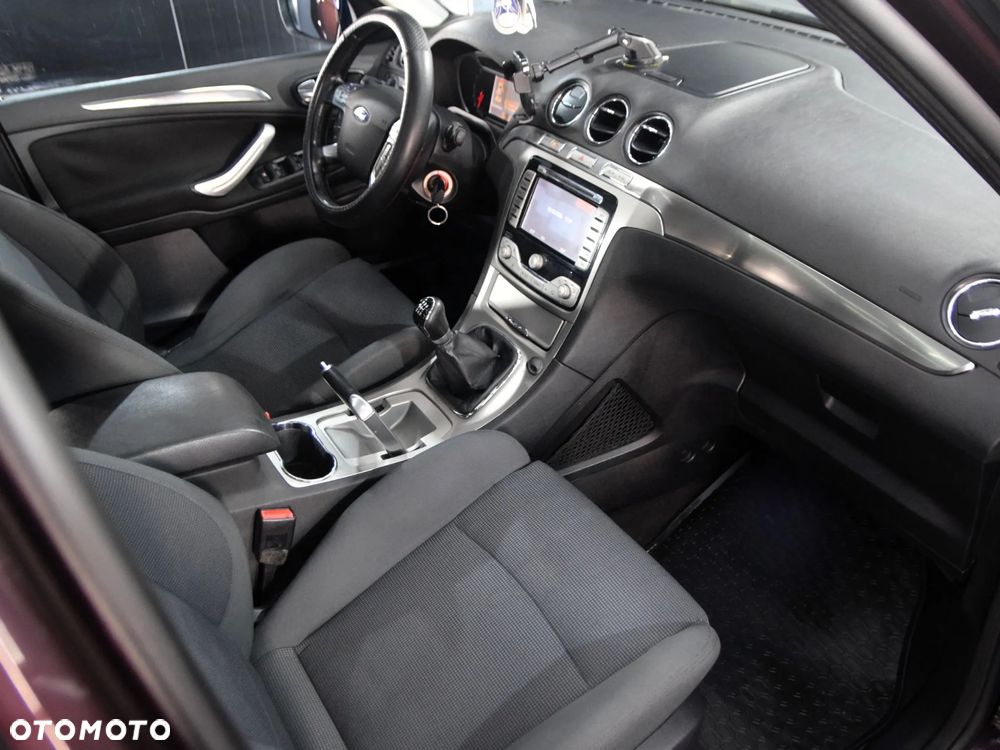Ford S-Max - 7