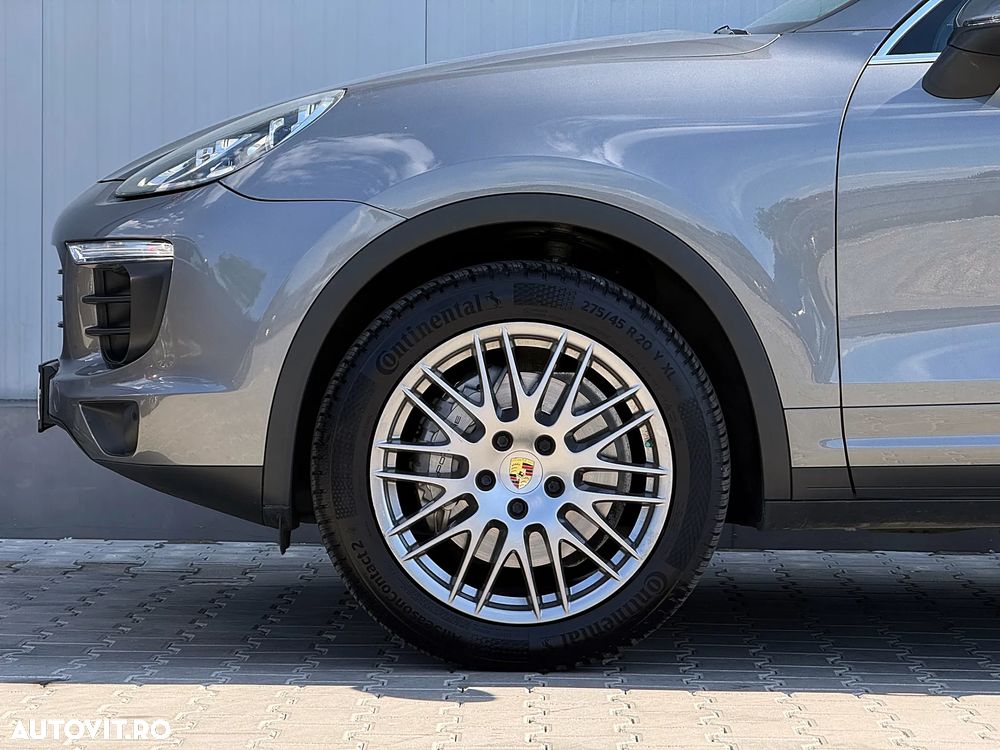 Porsche Cayenne 3.6 L S - 32