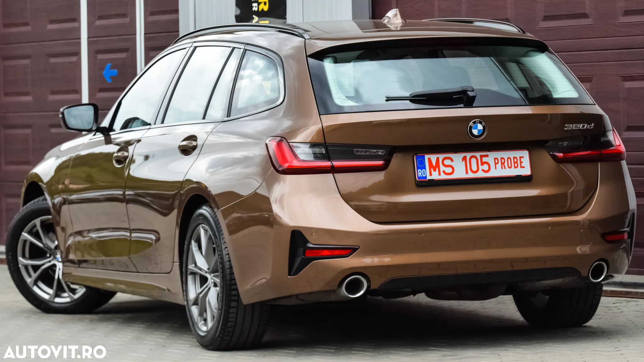 BMW Seria 3 320d Touring Aut. Sport Line - 4
