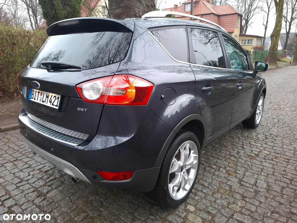 Ford Kuga 2.5 4x4 Titanium - 10