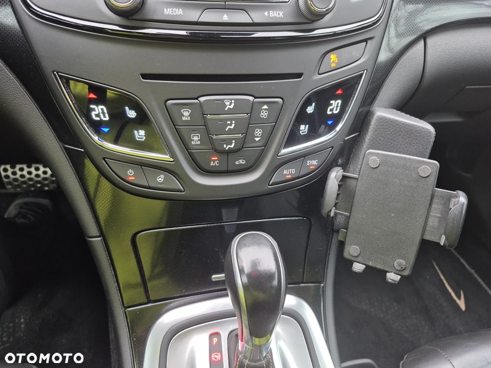 Opel Insignia 2.0 SIDI Turbo 4x4 Sports Tourer Innovation - 28