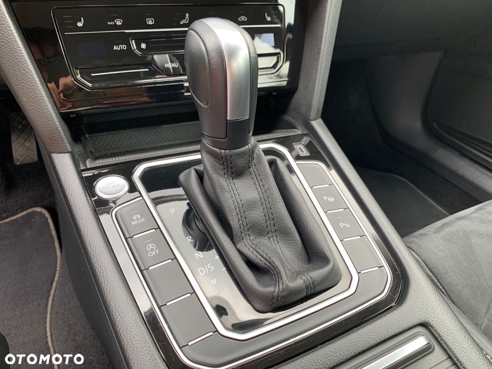 Volkswagen Passat 1.5 TSI EVO Elegance DSG - 18