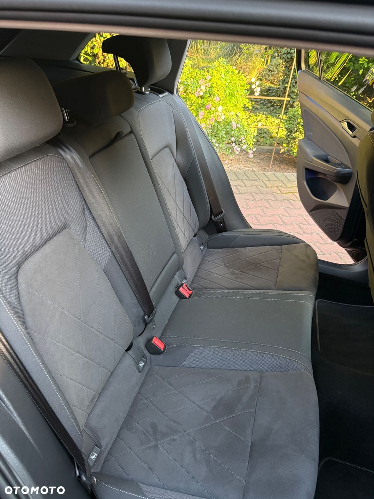 Volkswagen Golf ver-2-0-tdi-scr-dsg-style - 16