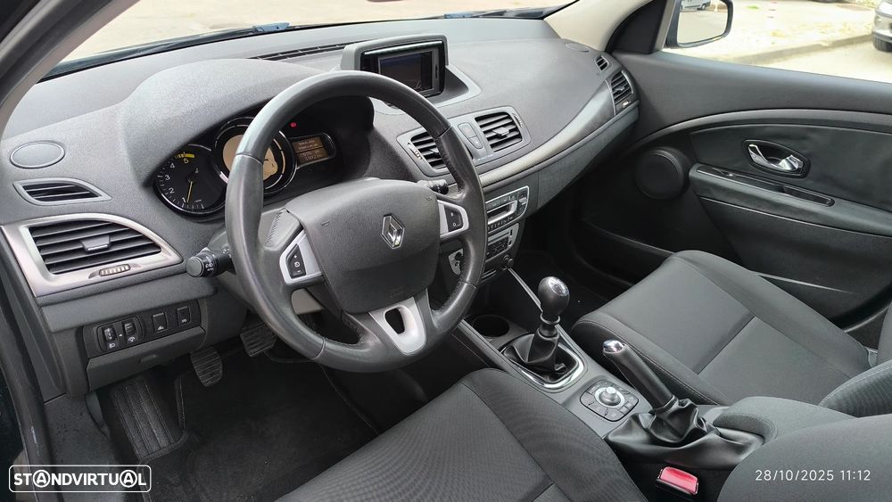 Renault Mégane ver-1-5-dci-limited - 32