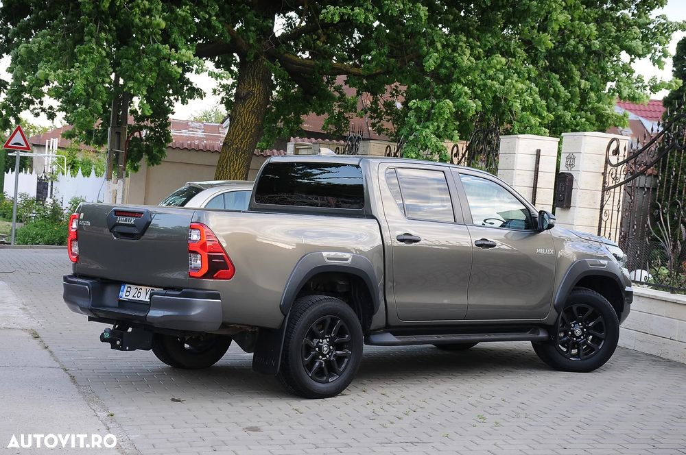 Toyota Hilux 2.8D 204CP 4x4 Double Cab AT Invincible Color Edition - 4