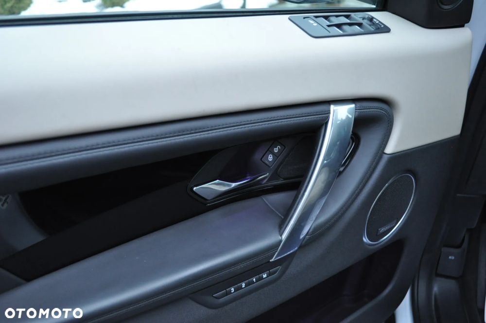 Land Rover Discovery Sport D165 Dynamic SE - 30