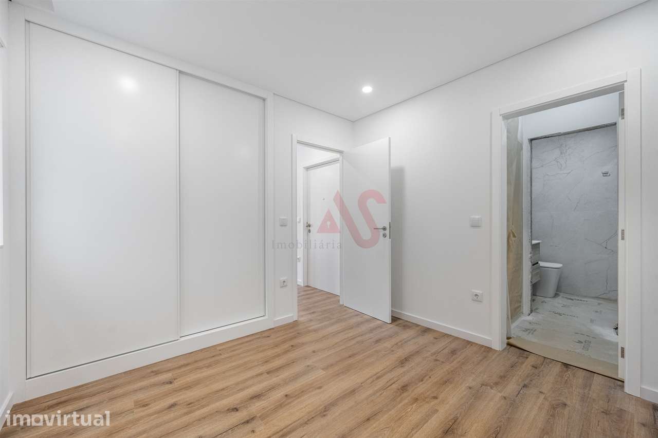 Apartamento T1+1 com Varanda no Centro de Vizela - Grande imagem: 4/9